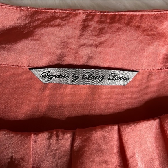 SIGNATURE BY LARRY LEVINE | Coral 🪸 Pink Flutter Sleeve Top - Picture 9 of 9